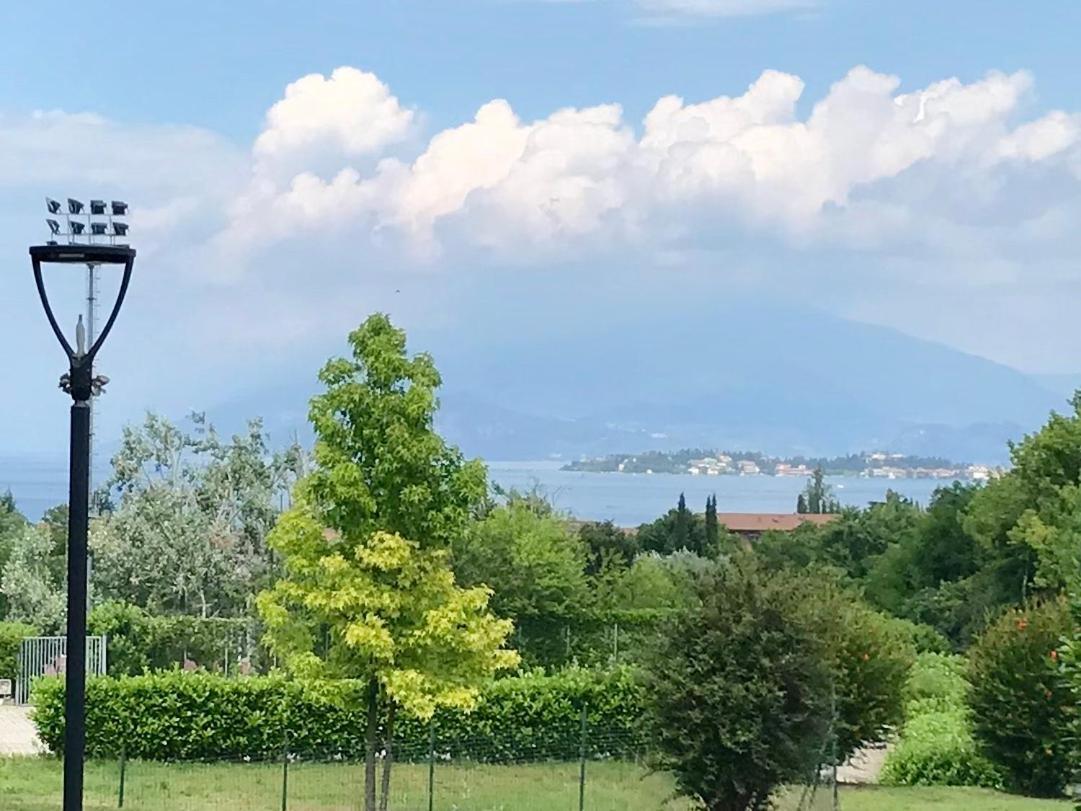 Appartamento Casa Vacanze Spiaggia D'Oro Desenzano del Garda Eksteriør billede