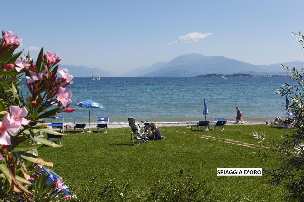Appartamento Casa Vacanze Spiaggia D'Oro Desenzano del Garda Eksteriør billede