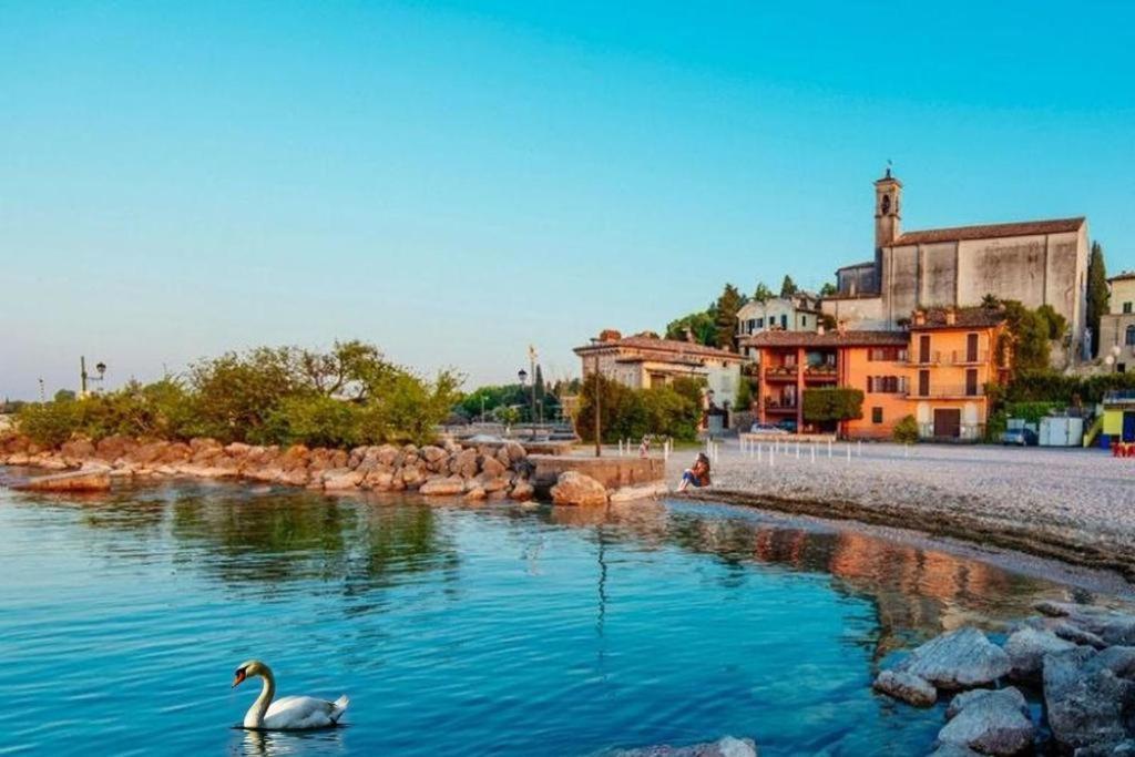 Appartamento Casa Vacanze Spiaggia D'Oro Desenzano del Garda Eksteriør billede