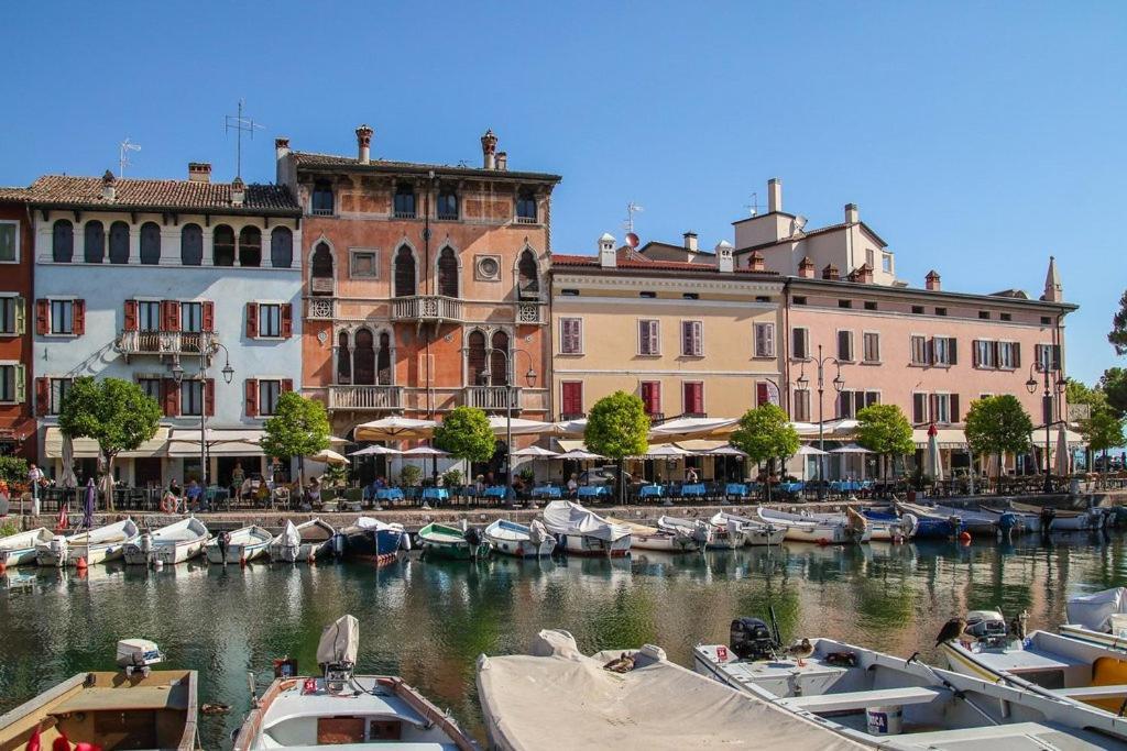 Appartamento Casa Vacanze Spiaggia D'Oro Desenzano del Garda Eksteriør billede