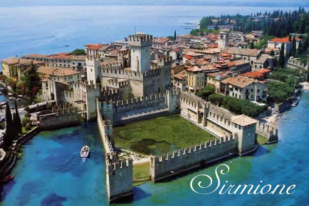 Appartamento Casa Vacanze Spiaggia D'Oro Desenzano del Garda Eksteriør billede