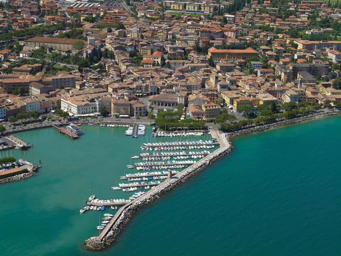 Appartamento Casa Vacanze Spiaggia D'Oro Desenzano del Garda Eksteriør billede